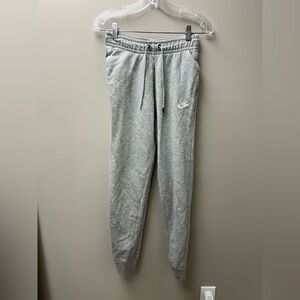 Nike Women’s Sportswear Essential Grey Sweatpants